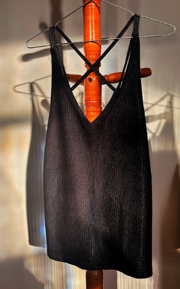 Blusa comum alça — Preta
